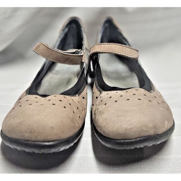 Naot women's Matua Mary Jane flat Sz 41/ L10 ‎ brown Nubuck metallic holes - Picture 1 of 16